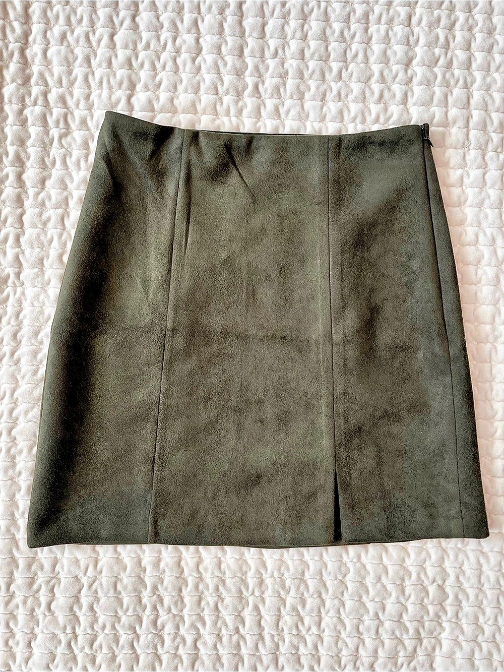 LOFT Faux Suede Mini Skirt Green Size 0 NWT